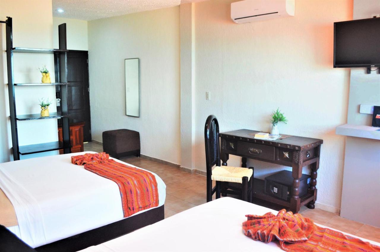 Hacienda Morelos Beachfront Hotel Puerto Morelos Bagian luar foto