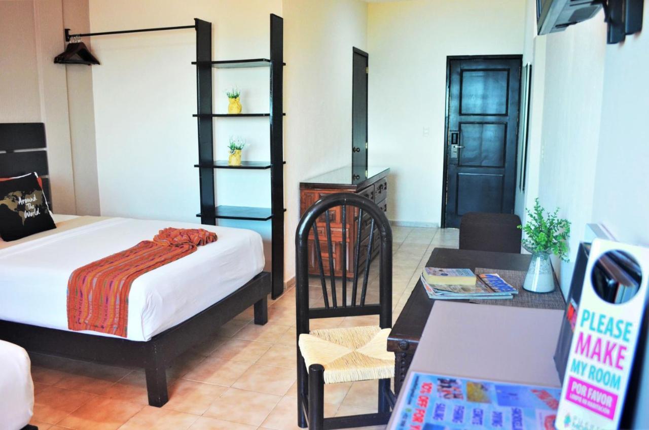 Hacienda Morelos Beachfront Hotel Puerto Morelos Bagian luar foto