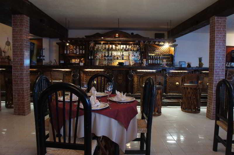 Hacienda Morelos Beachfront Hotel Puerto Morelos Bagian luar foto