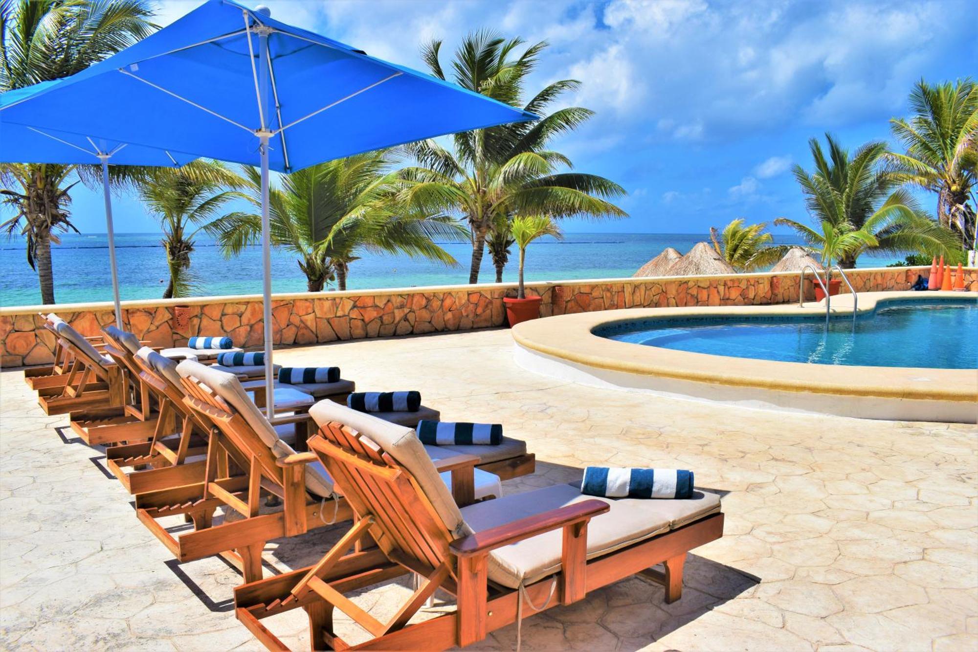 Hacienda Morelos Beachfront Hotel Puerto Morelos Bagian luar foto