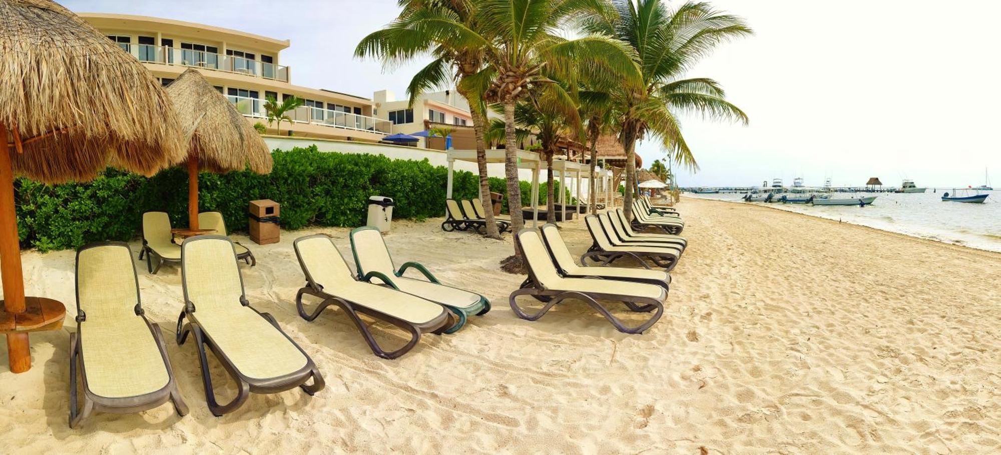 Hacienda Morelos Beachfront Hotel Puerto Morelos Bagian luar foto