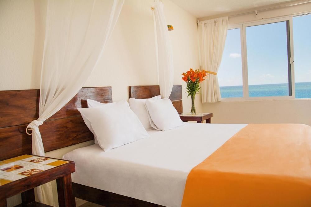 Hacienda Morelos Beachfront Hotel Puerto Morelos Bagian luar foto